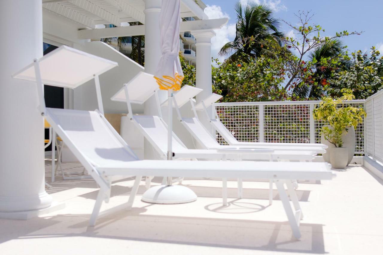 Palm Heights Hotel George Town Bagian luar foto