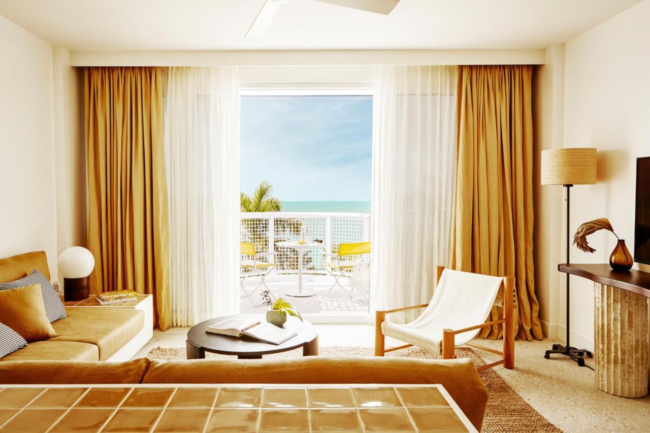 Palm Heights Hotel George Town Bagian luar foto